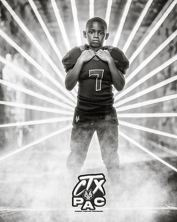 8UTACKLE_Henley_Karson_SF_21039_LAZER_bw