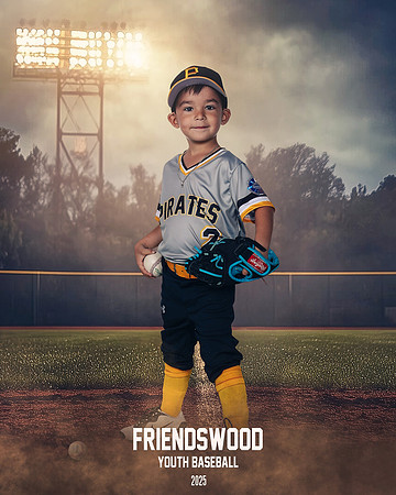 4U_Pirates_Moreno_Carlos_FRD30782_FIELD LIGHTS_