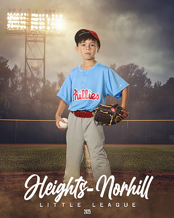 TB_PHILLIES_Tengberg_Austin_HN010549_FIELDLIGHTS
