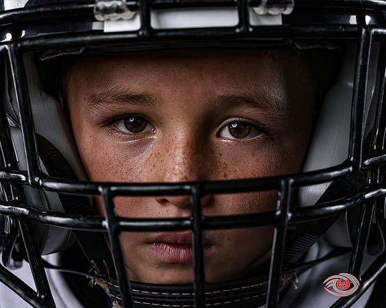 8U RED_Parks_Elias_143A9262_HELMET_