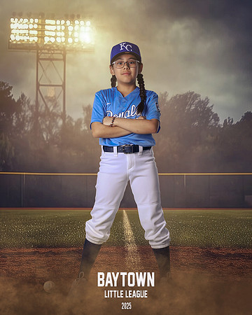 M1_Royals_Castillo_Ariana_BAY28934_FIELDLIGHTS