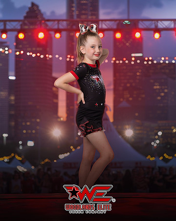 Silver Stars_Brinkmann_143A1172_CENTER_STAGE_