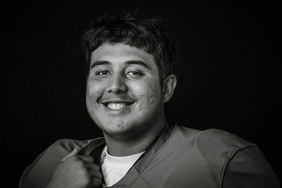 VARSITY_IOANE-OGAWA_KAYNEN_143A0061bw