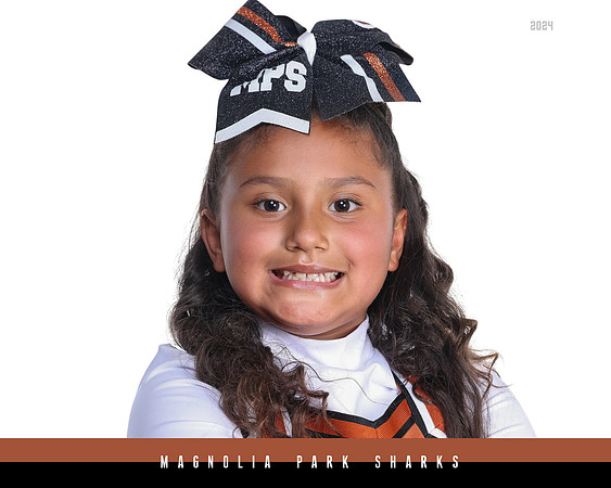 MASCOT_Castellanos_Aimee_143A1358_HS_