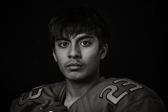JRVARSITY_FONTES_JACOBY_143A9955bw
