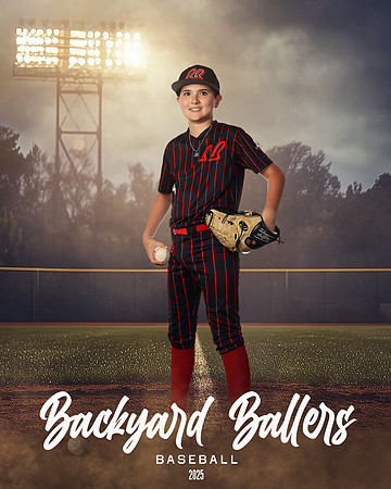 12U_Grey_Haynes_Jack_MAG14626_FIELD LIGHTS_