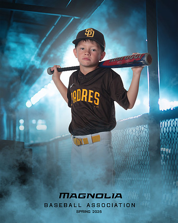 6U_Padres_Bybee_Benson_MAG26632_DUGOUT_