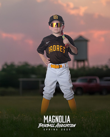 6U_Padres_Phillips_Wyatt_MAG26708_TRUCK