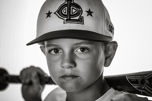 8U_White_Cary_Cash_MAG21929