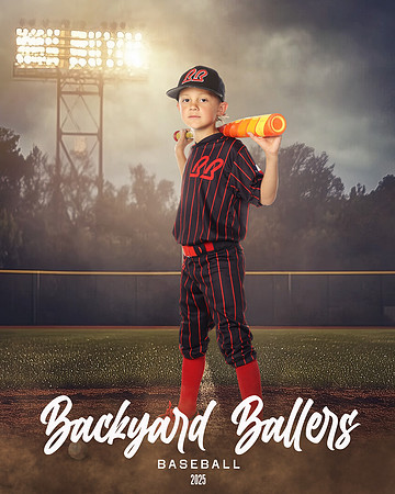 6U_BLACK_Naro_Wyatt_MAG10294_FIELD LIGHTS_