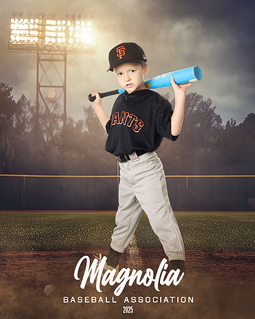 4_5U_Giants_Cholewin_Alexander_MAG10293_FIELD LIGHTS_