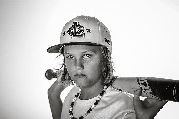9U White_Hollan_Baylen_MAG21828