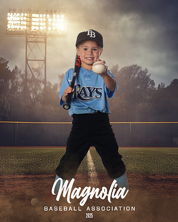 4_5U_Rays_Nava_Easton_MAG25481_FIELD LIGHTS_