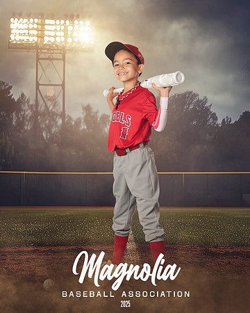 8U_Angels_Lozano_Ethan_MAG24741_FIELD LIGHTS_