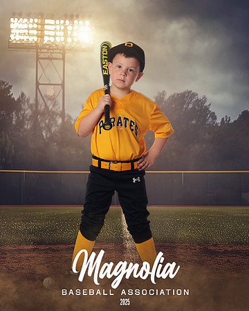 4_5U_Pirates_Kimich_Nathan_MAG25376_FIELD LIGHTS_