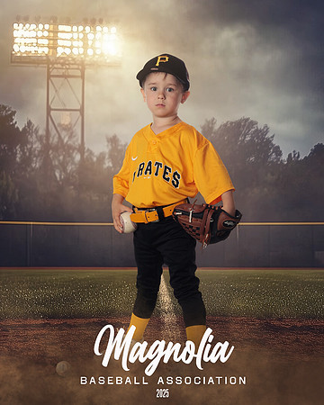 4_5U_Pirates_McKey_Carson_MAG25348_FIELD LIGHTS_