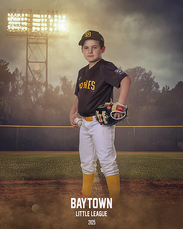 M2_ Padres_Lopez_Brigg_BAY13905_FIELDLIGHTS