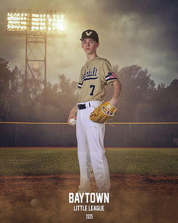 JR_Vanderbilt_Garmon_Brodie_BAY12939_FIELDLIGHTS