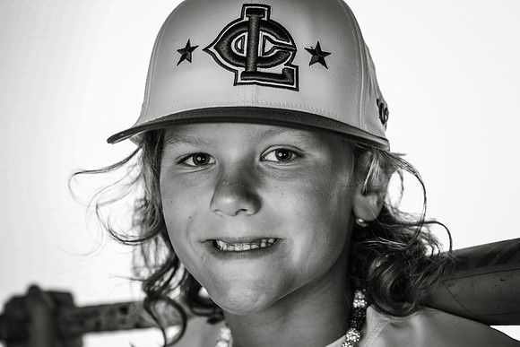 9U White_Hollan_Cayson_MAG21825