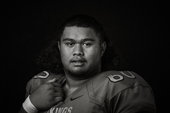 JRVARSITY_OFISA_SALOTA_143A9940bw