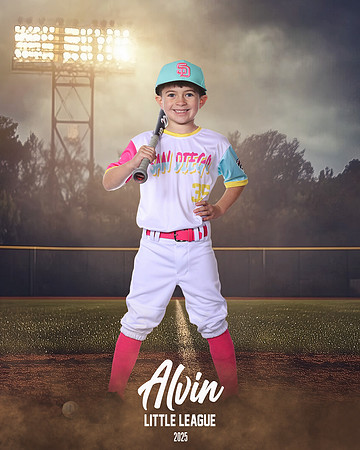 CP_PADRES_8U_McCracken_Holden_CAM12415_FIELDLIGHTS