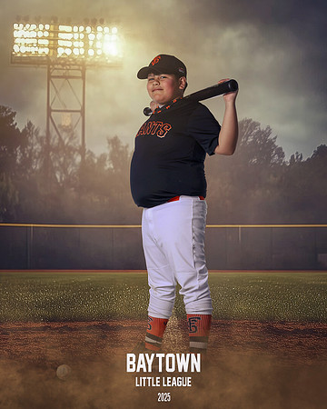 M1_Giants_Oviedo_Samuel_BAY28778_FIELDLIGHTS
