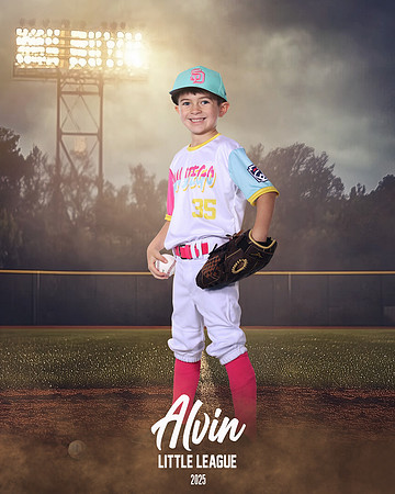 CP_PADRES_8U_McCracken_Holden_CAM12419_FIELDLIGHTS