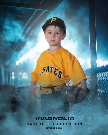 4_5U_Pirates_McKey_Carson_MAG25348_DUGOUT_