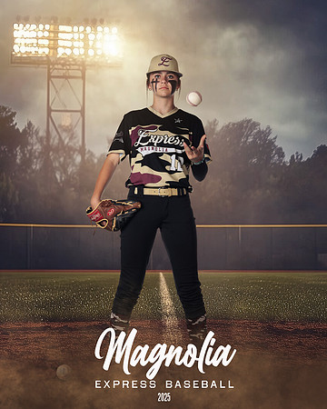 12U_McMillian_Ryleigh_MAG27657_FIELDLIGHTS