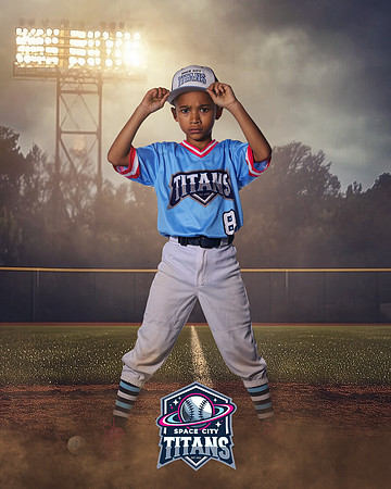 8U_Cabrera_Karson_CAM14734_FIELDLIGHTS