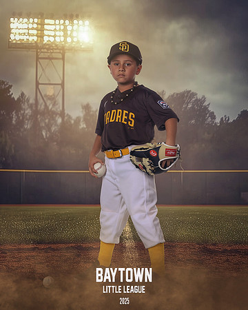 M2_ Padres_Rodriguez_Adrian_BAY13914_FIELDLIGHTS