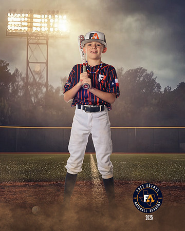 9U GARZA_EWELL_EASTON_IMGL4720_FIELDLIGHTS